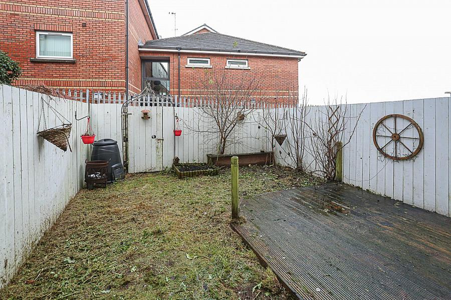 10 Upritchard Gardens