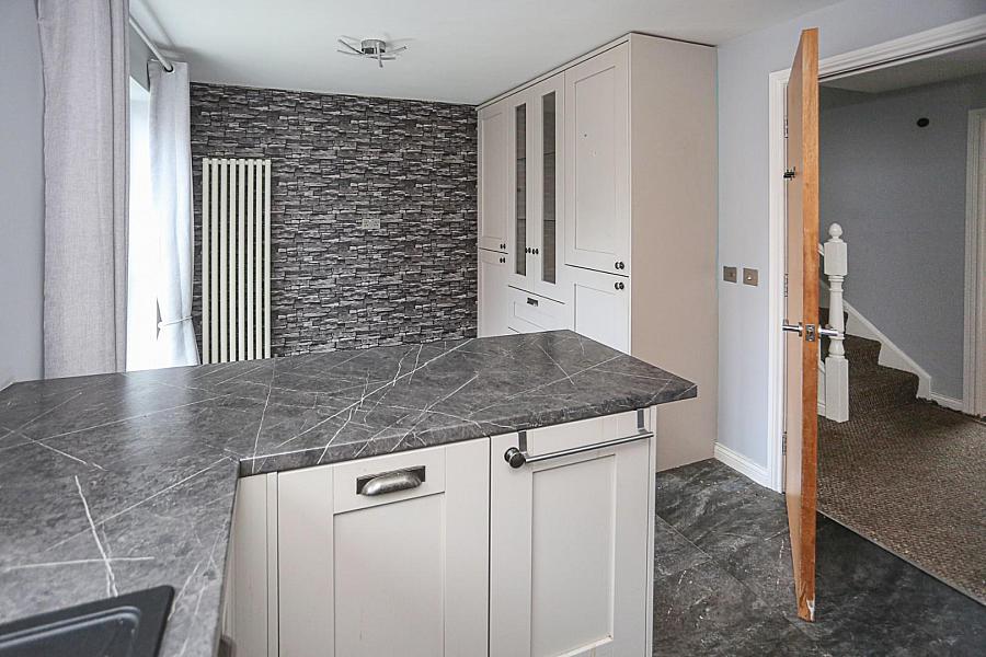 10 Upritchard Gardens