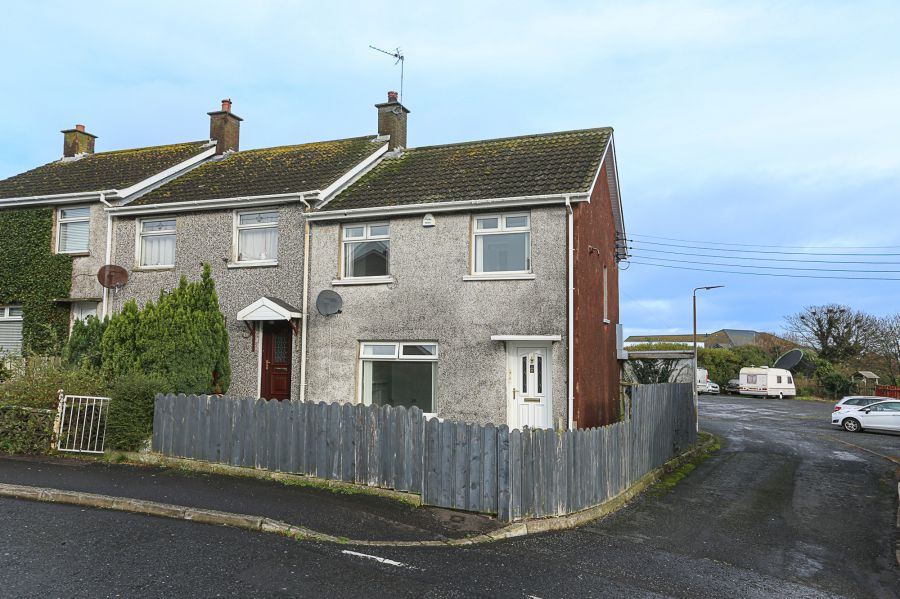 18 Springwell Crescent