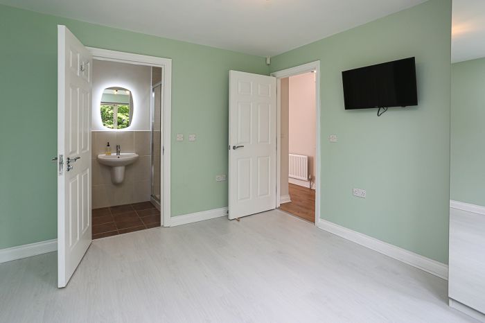 57 Coopers Mill Avenue