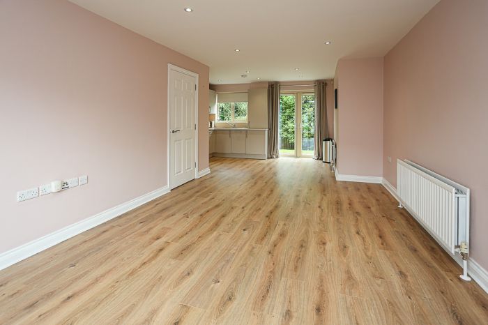 57 Coopers Mill Avenue