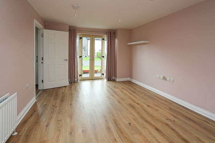 57 Coopers Mill Avenue