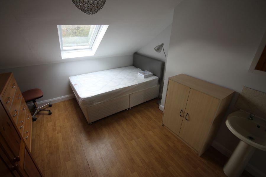 Room 5, 12  Malone Avenue