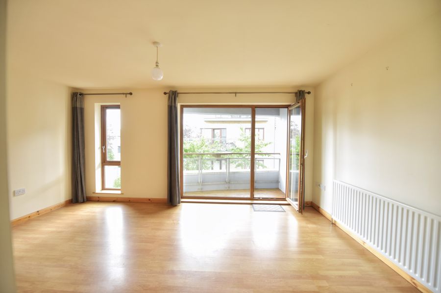 12 Shaftesbury Drive