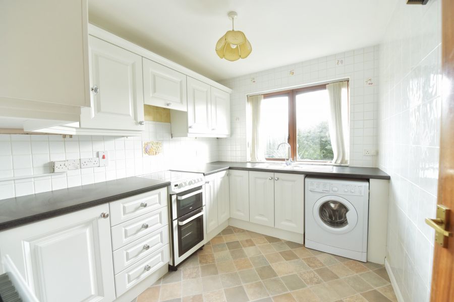 1 Fairfield Glen