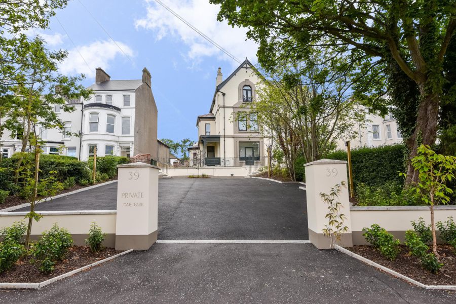 Apt 1, 39 Princetown Road