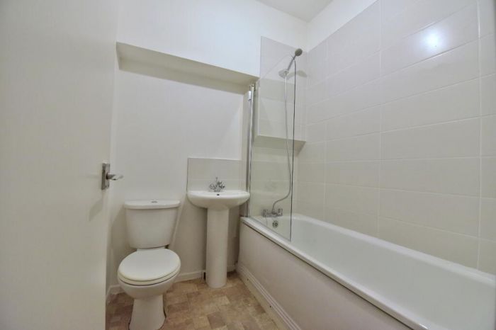 Flat 2 48 Southwell Road