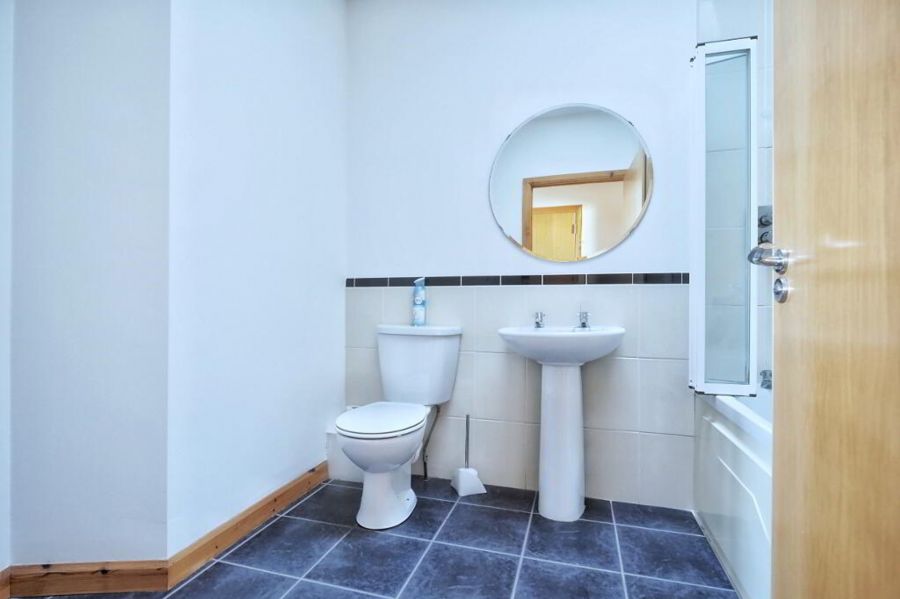 52G Shaftesbury Road