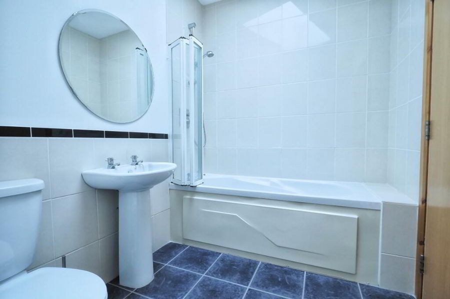 52G Shaftesbury Road