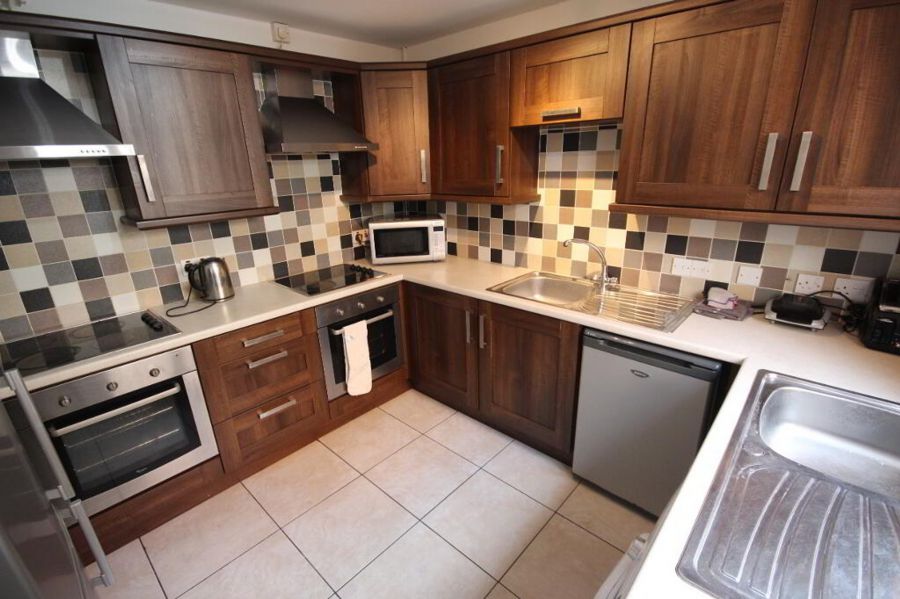 Rooms 123456.7, 12 Malone Avenue