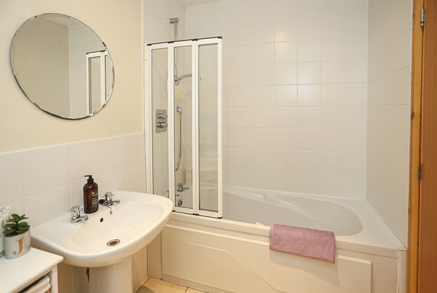 28 Shaftesbury Drive