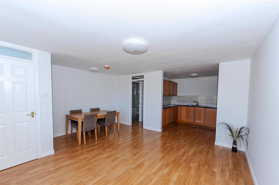 17 Castle Street Court