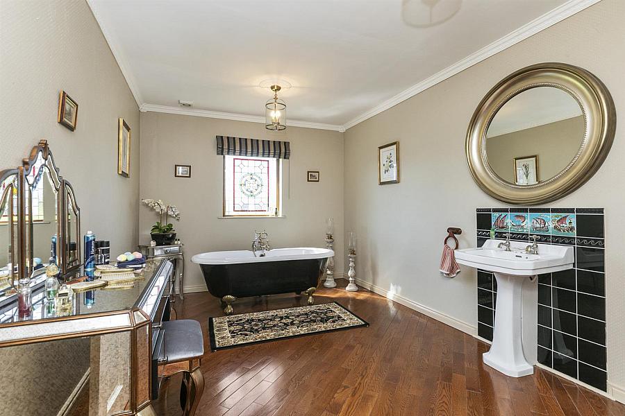 Windyknowe, 14 Tullyveery Road