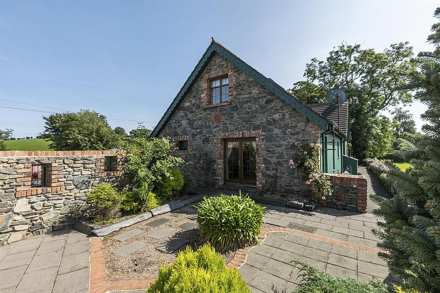 Windyknowe, 14 Tullyveery Road