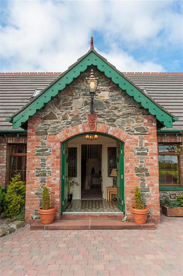 Windyknowe, 14 Tullyveery Road