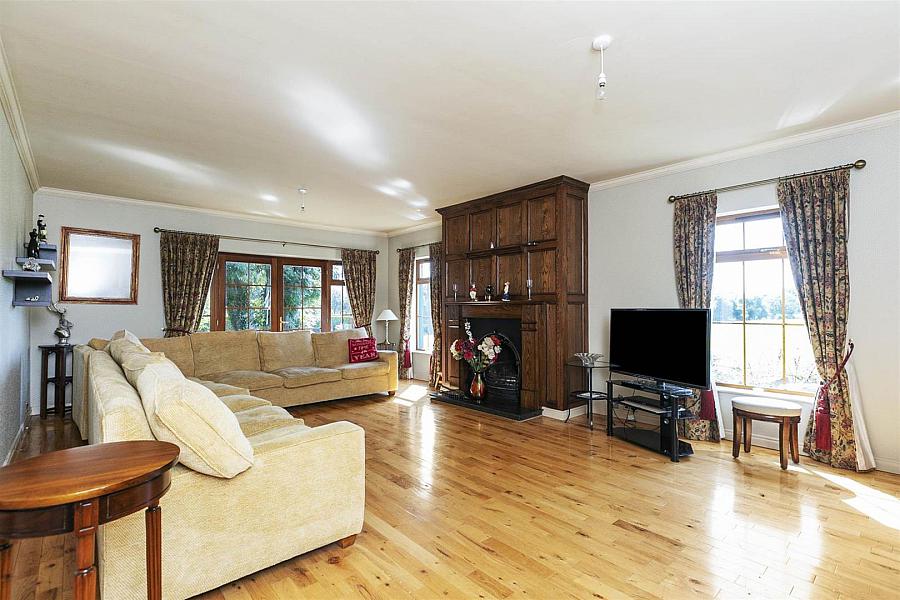 Windyknowe, 14 Tullyveery Road