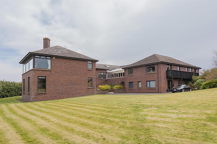 16 Waddells Hill