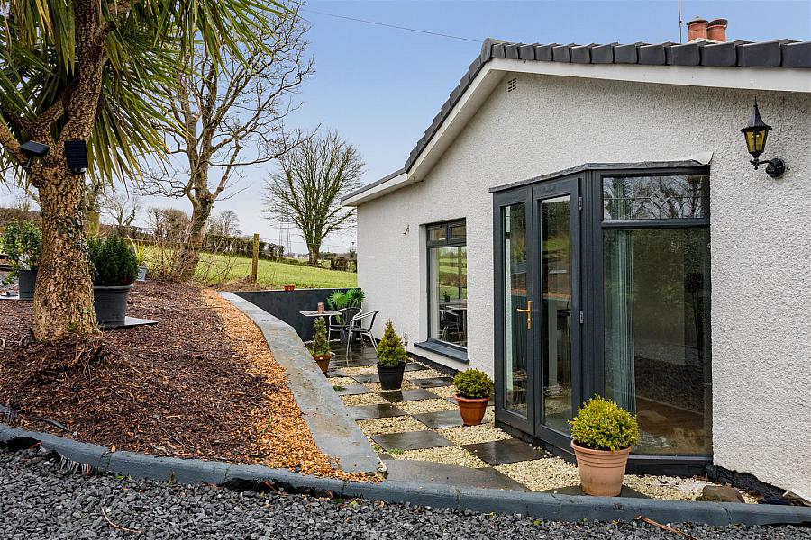30 Lisnabreeny Road East