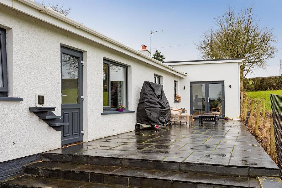 30 Lisnabreeny Road East
