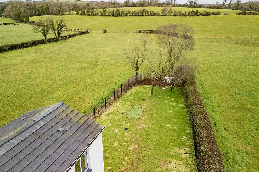 30 Lisnabreeny Road East