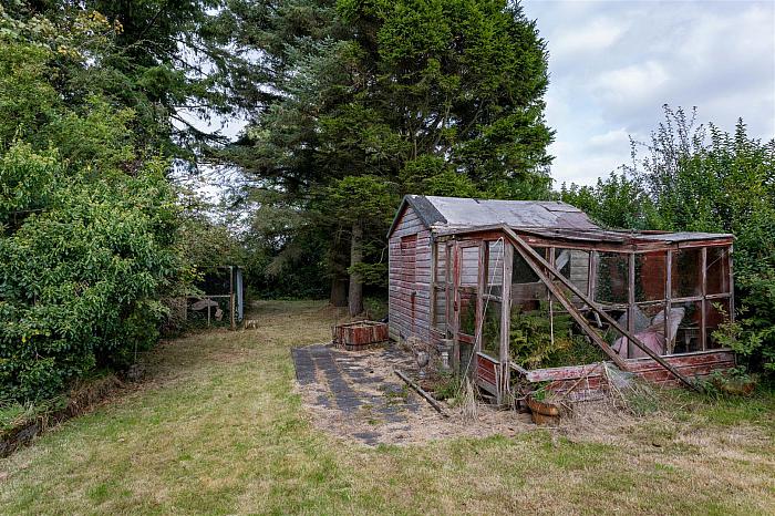 89 Hillsborough Road