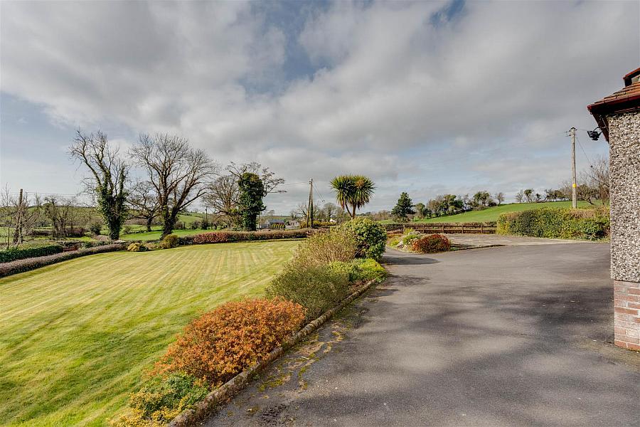 27 Ballybunden Road