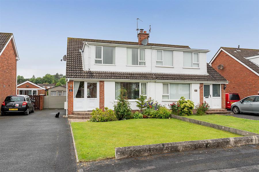 11 Meadow Brook