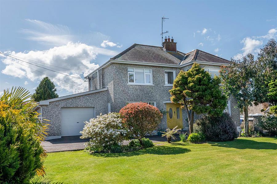 Peartree House, 4 Lower Clay Road
