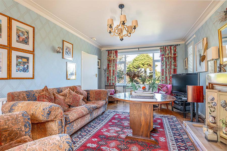 Peartree House, 4 Lower Clay Road
