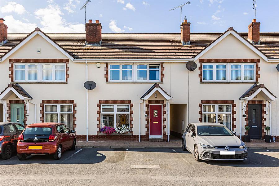 18 Albion Court
