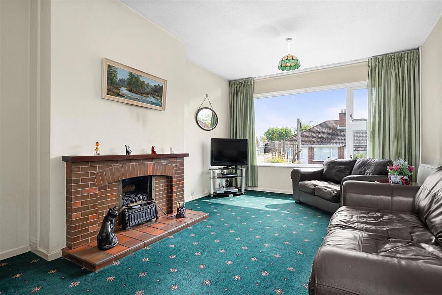 6 Ilford Drive