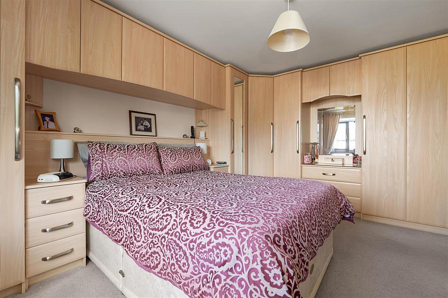 11 Strangford View