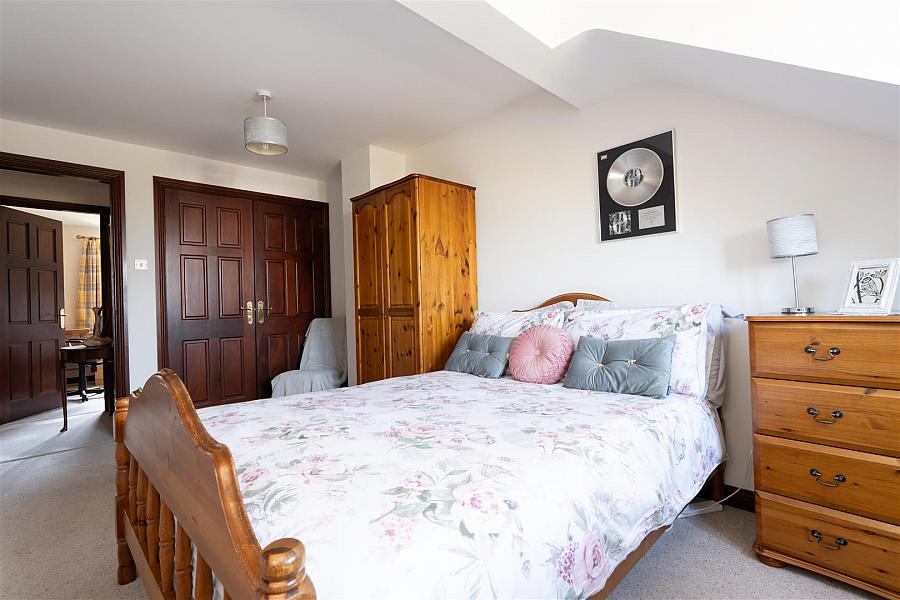 11 Strangford View