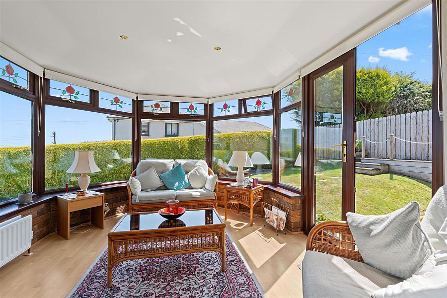11 Strangford View