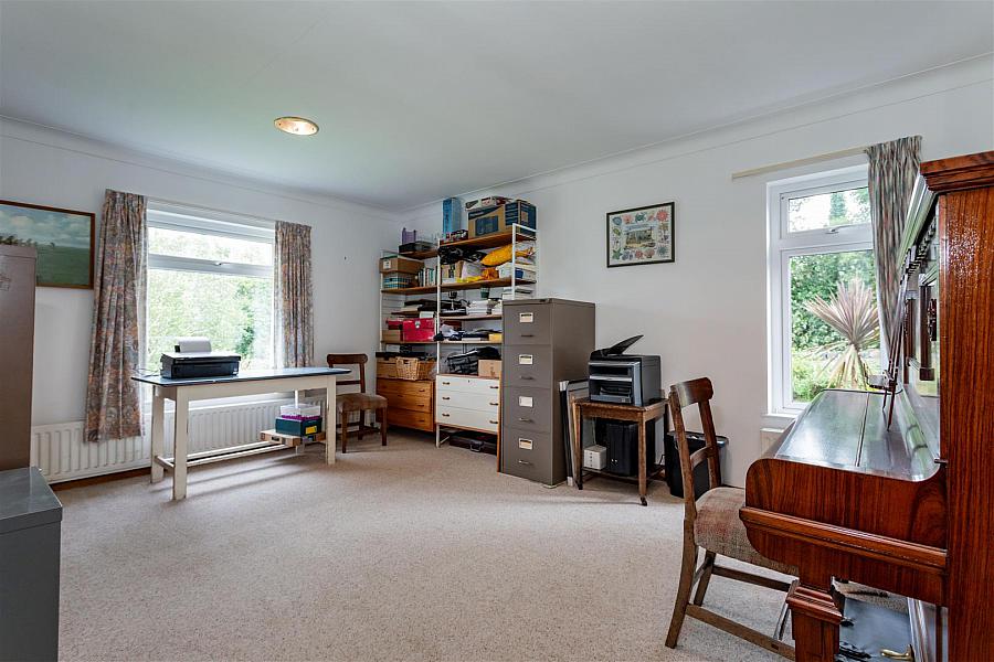 71 Killynure Road West