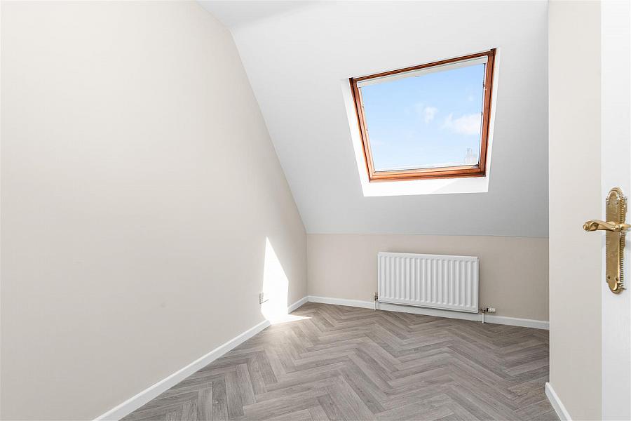 28 Alveston Park