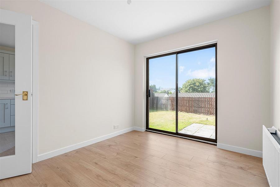 28 Alveston Park