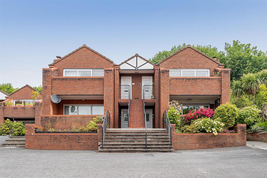 4 Regent Court