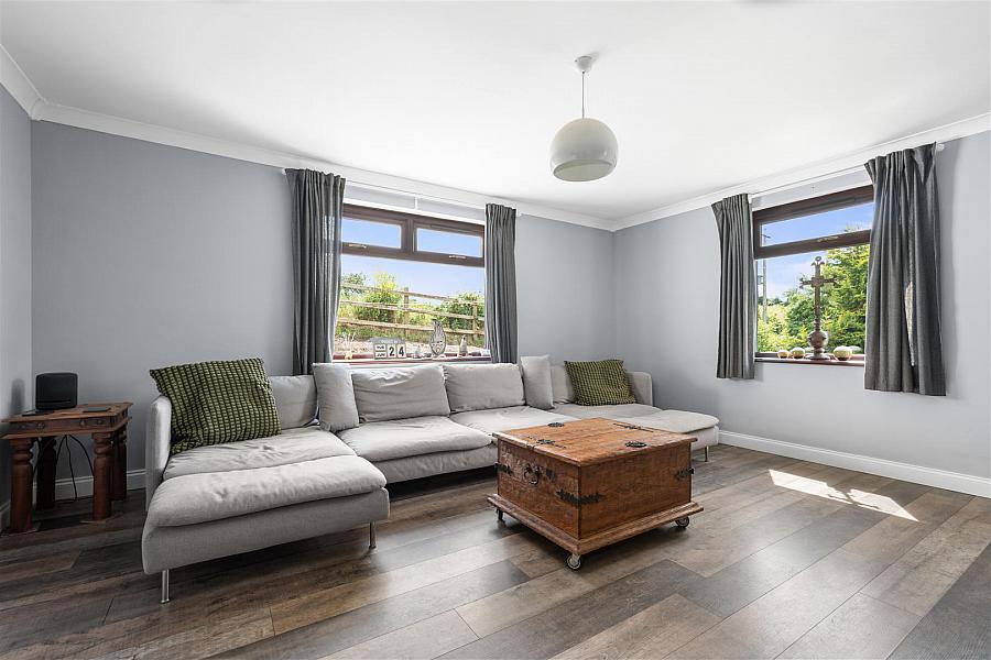 Hillhead Cottage, 11 Annadorn Road