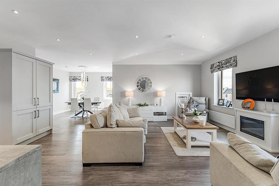 34 Little Enler Crescent 34 Little Enler Crescent