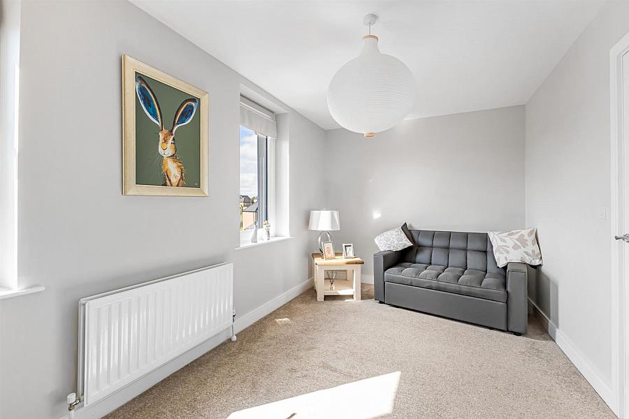 34 Little Enler Crescent