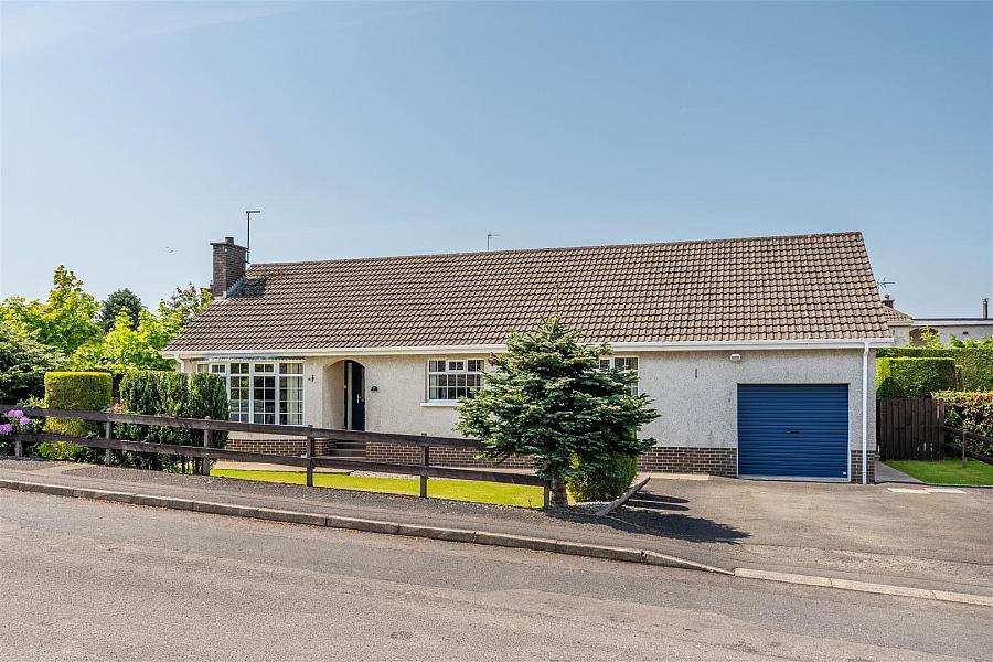 11 Rockmount Close