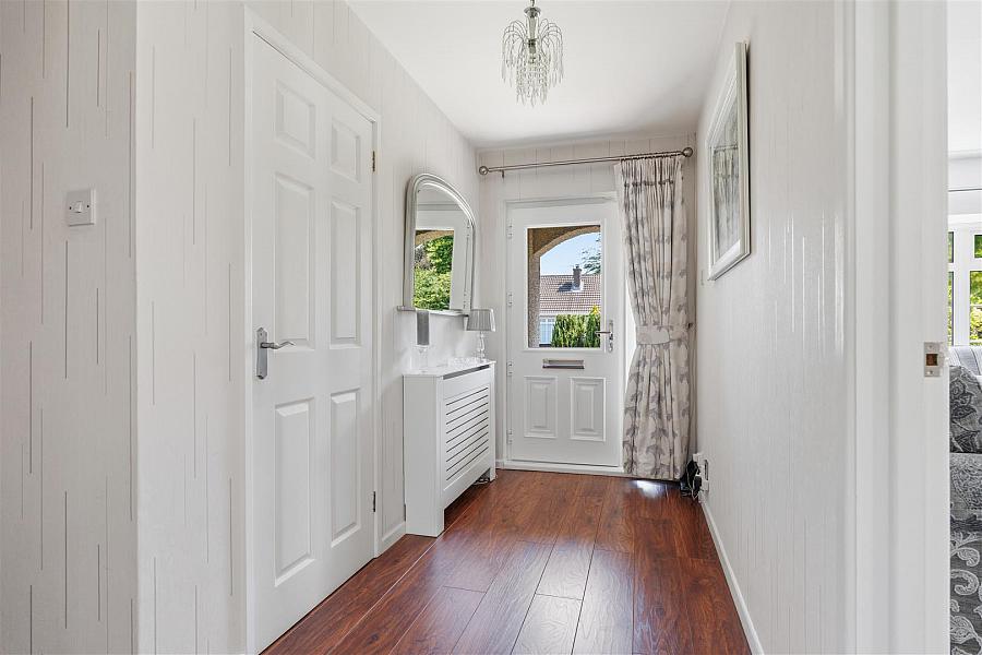 11 Rockmount Close
