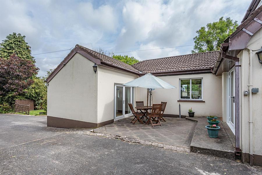 8 Drumhirk Road