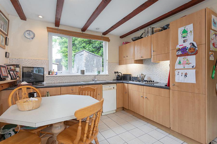 8 Drumhirk Road