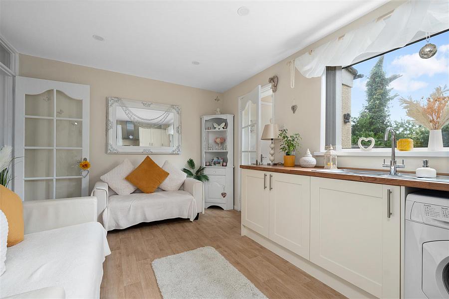 14 Longstone Close
