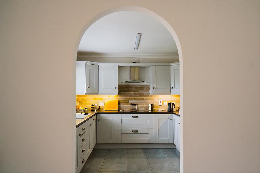 38 Barclay Manor