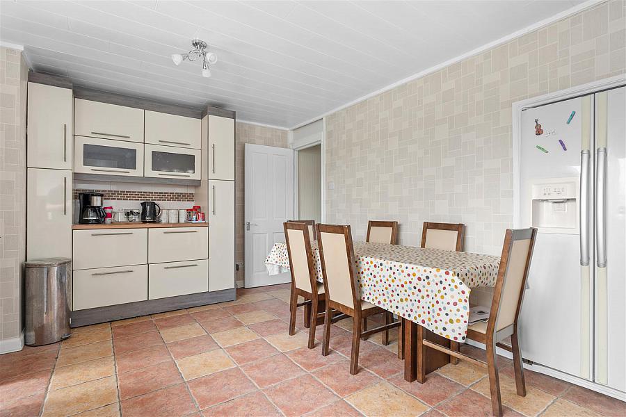 9 Brae Park