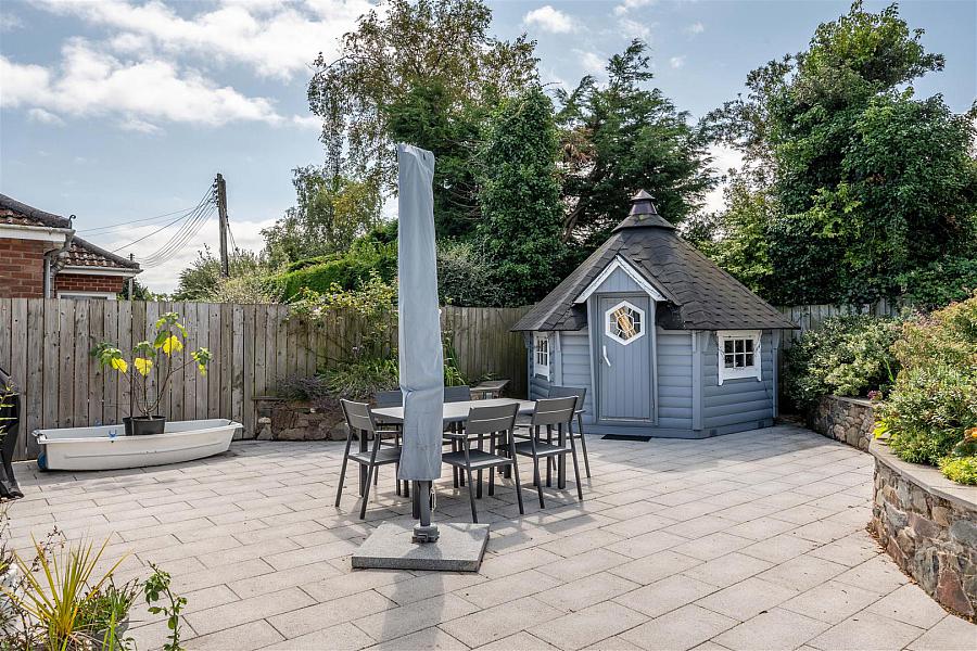 115 Whiterock Bay
