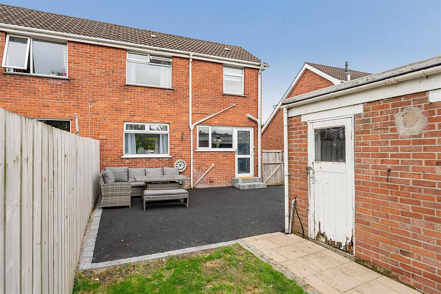 7 Meadow Brook